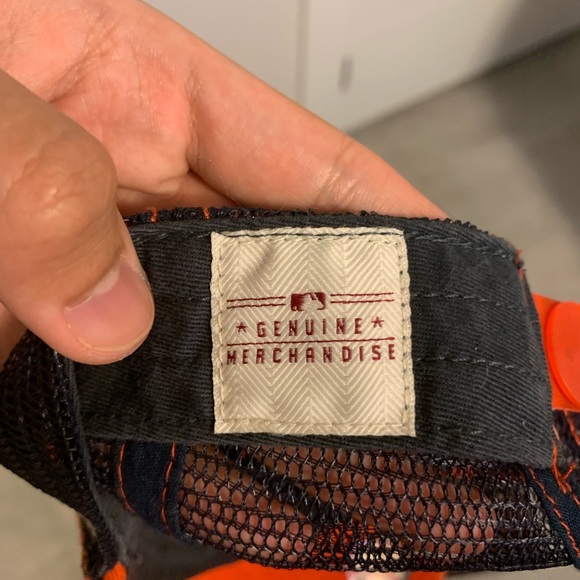 Houston Astro’s MLB Hat - Picture 8 of 10